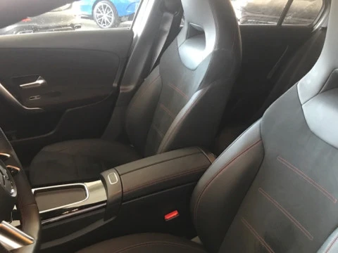 Mercedes-Benz Clase A  250 e Compacto con tecnología híbrida EQ
