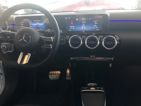 Mercedes-Benz Clase A  250 e Compacto con tecnología híbrida EQ