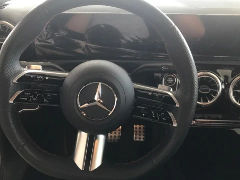 Mercedes-Benz Clase A  250 e Compacto con tecnología híbrida EQ