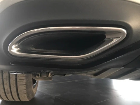 Mercedes-Benz Clase A  250 e Compacto con tecnología híbrida EQ