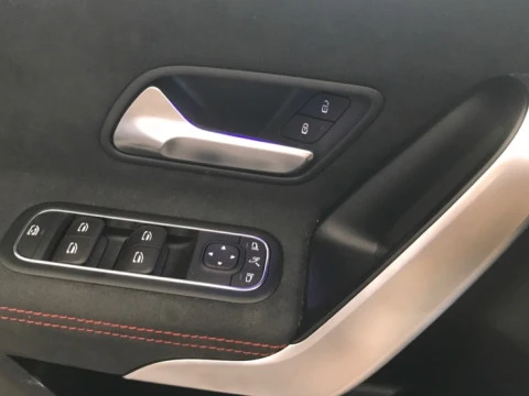 Mercedes-Benz Clase A  250 e Compacto con tecnología híbrida EQ