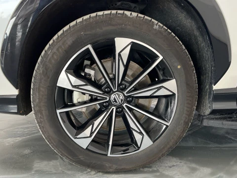 MG HS 1.5T PLUG IN HYBRID LUXURY