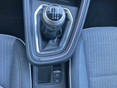 Renault Clio techno Eco-G 100cv (74kW)