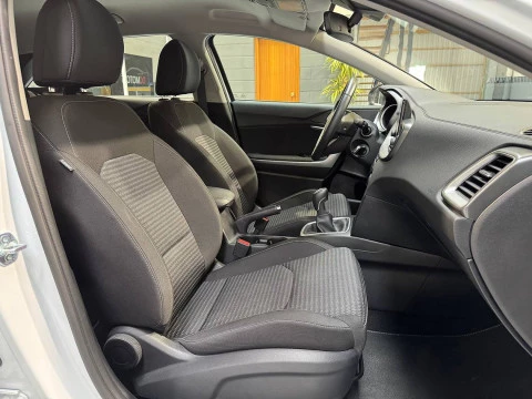 Kia Ceed 1.0 T-GDi 88kW (120CV) Drive