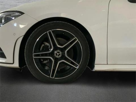 Mercedes-Benz CLA 200 D DCT Shooting Brake