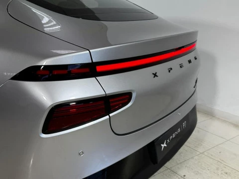 XPENG P7 Performance AWD