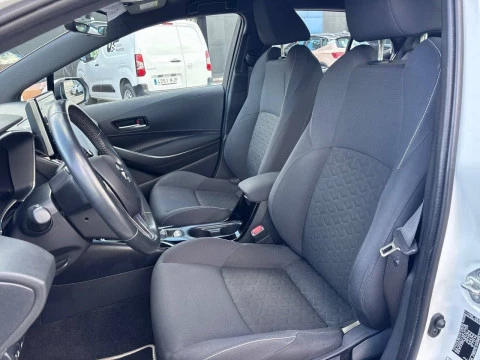 Toyota Corolla 1.8 125H ACTIVE TECH E-CVT