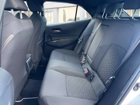 Toyota Corolla 1.8 125H ACTIVE TECH E-CVT