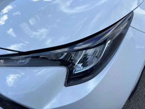 Toyota Corolla 1.8 125H ACTIVE TECH E-CVT