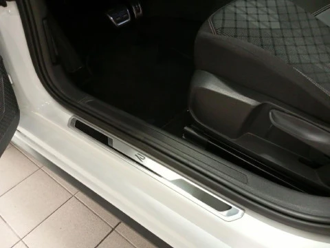 Volkswagen Polo 1.0 TSI 85KW DSG R-LINE 116 5P