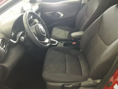 Mazda2 1.5 85 kW (116 CV) CVT Centre-line