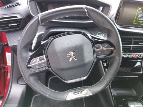 Peugeot 2008 GT BlueHDI 130 S&S EAT8