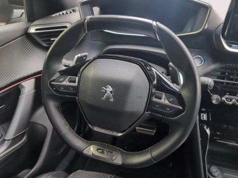 Peugeot 2008 GT BlueHDI 130 S&S EAT8
