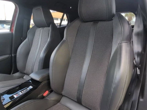 Peugeot 2008 GT BlueHDI 130 S&S EAT8