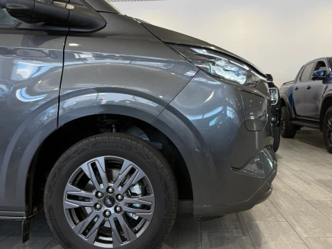 Ford Tourneo Custom 2.5 Duratec PHEV 171kW L1 Titanium eCVT