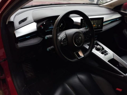 MG5 Std Range Luxury