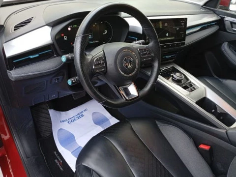 MG5 Std Range Luxury