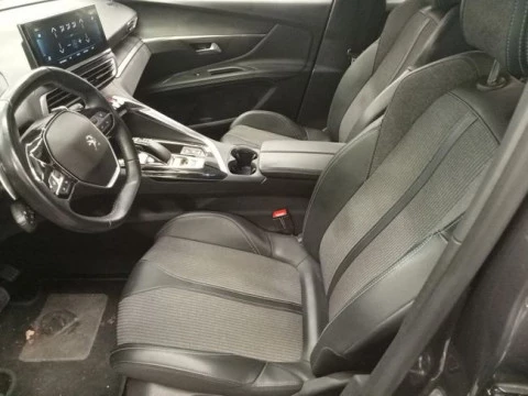 Peugeot 3008 Hybrid 225 e-EAT8 Allure