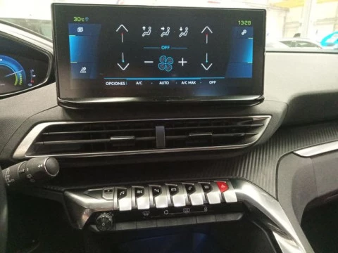 Peugeot 3008 Hybrid 225 e-EAT8 Allure