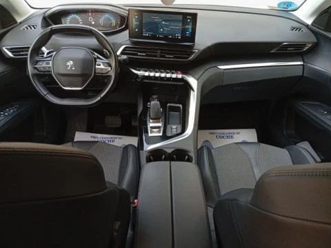 Peugeot 3008 Hybrid 225 e-EAT8 Allure