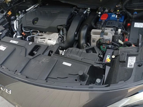 Peugeot 3008 Hybrid 225 e-EAT8 Allure