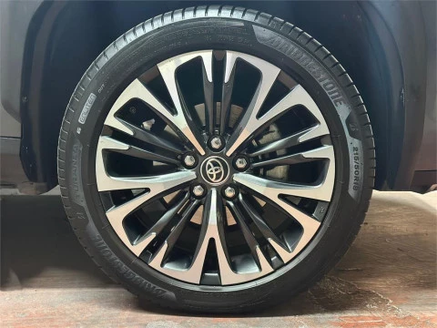 Toyota Yaris Cross 120H Style