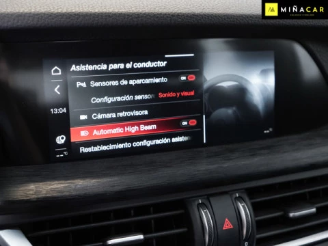 Alfa Romeo Stelvio 2.2 Diesel Sprint RWD 118 kW (160 CV)