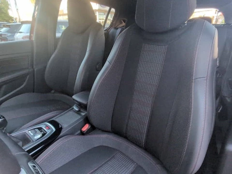 Peugeot 308 5P GT PureTech 130 S&S