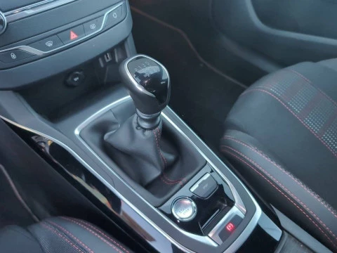 Peugeot 308 5P GT PureTech 130 S&S