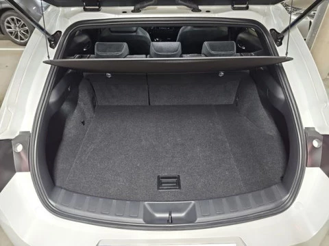 Lexus UX 2.0 300h UX Plus