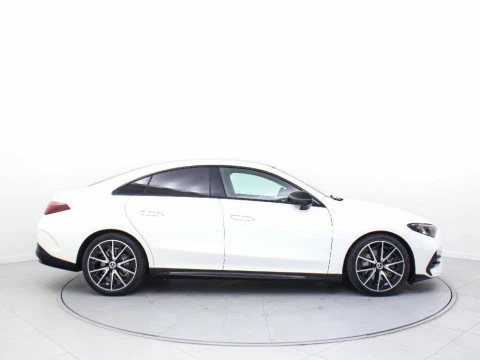 Mercedes-Benz CLA 1.5 CLA 220 MHEV DCT 190 4P