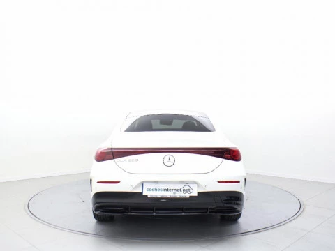 Mercedes-Benz CLA 1.5 CLA 220 MHEV DCT 190 4P