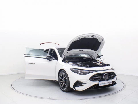 Mercedes-Benz CLA 1.5 CLA 220 MHEV DCT 190 4P