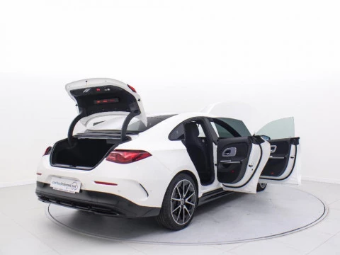 Mercedes-Benz CLA 1.5 CLA 220 MHEV DCT 190 4P