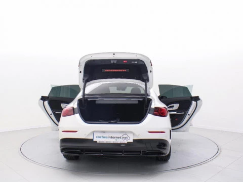 Mercedes-Benz CLA 1.5 CLA 220 MHEV DCT 190 4P