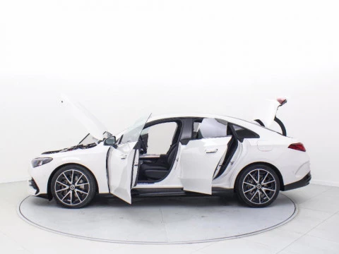 Mercedes-Benz CLA 1.5 CLA 220 MHEV DCT 190 4P