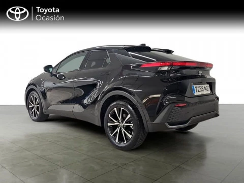 Toyota C-HR Advance Hybrid 140