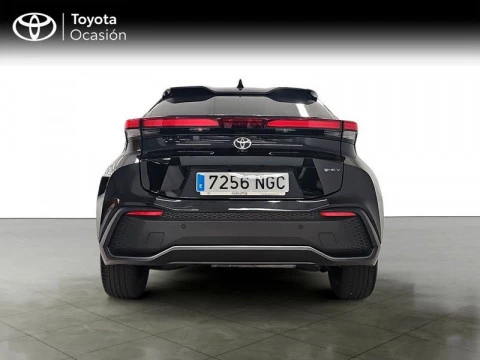 Toyota C-HR Advance Hybrid 140