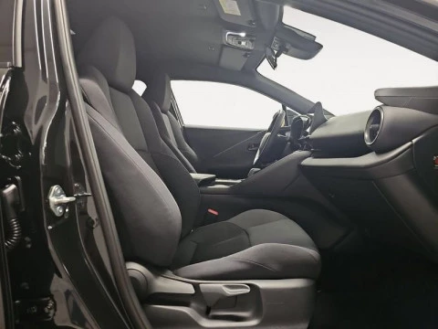 Toyota C-HR Advance Hybrid 140