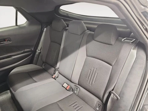 Toyota C-HR Advance Hybrid 140