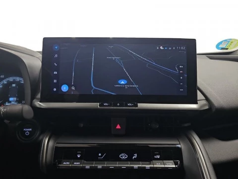 Toyota C-HR Advance Hybrid 140