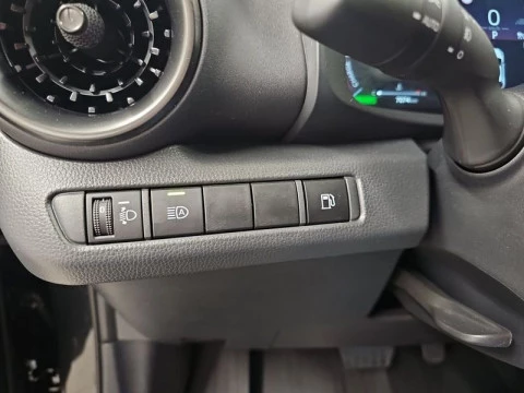 Toyota C-HR Advance Hybrid 140