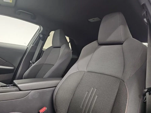 Toyota C-HR Advance Hybrid 140