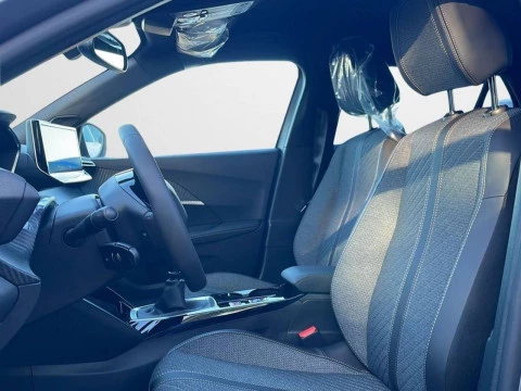 Peugeot 2008 Allure Gasolina 100 S&S 6 Vel. MAN