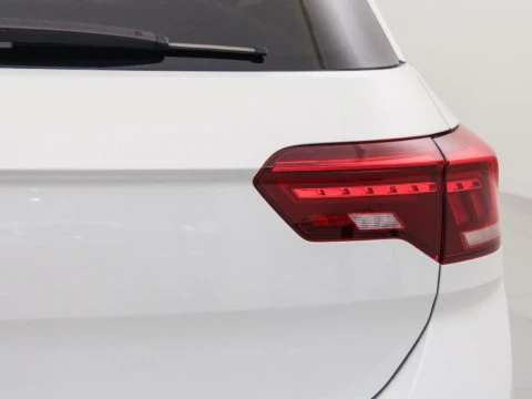 Volkswagen T-Roc R LINE 1.5 TSI 110 KW(150 CV) AUTOMATICO DSG 7 VEL.