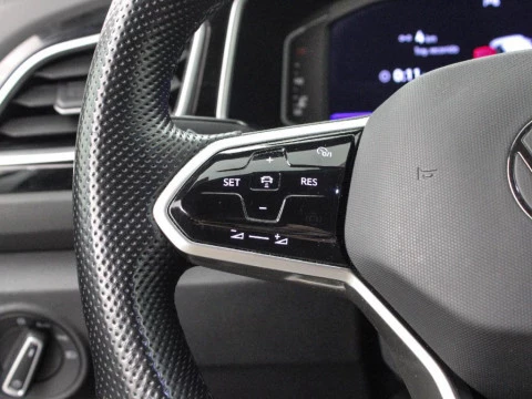 Volkswagen T-Roc R LINE 1.5 TSI 110 KW(150 CV) AUTOMATICO DSG 7 VEL.