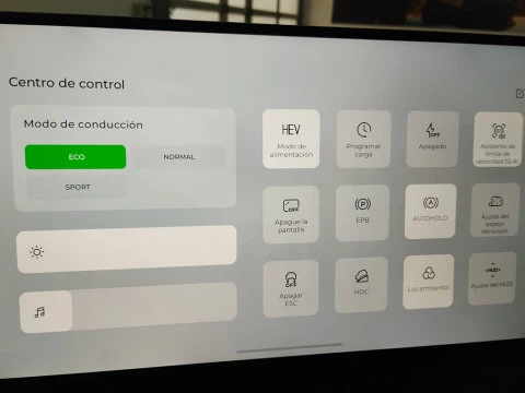 EBRO S800 1.5 TGDI PHEV Luxury E-CVT