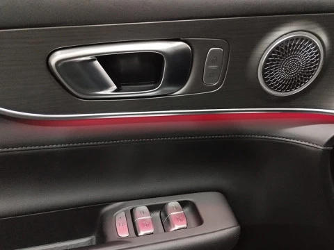 EBRO S800 1.5 TGDI PHEV Luxury E-CVT