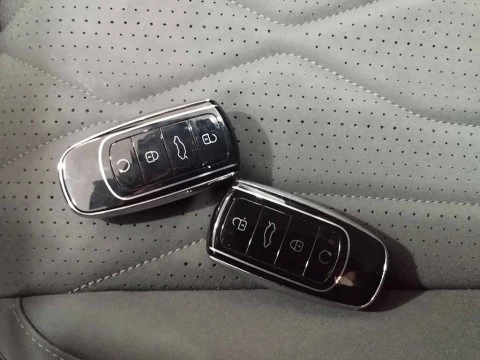 EBRO S800 1.5 TGDI PHEV Luxury E-CVT