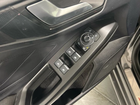Ford Focus 1.0 Ecoboost MHEV 92kW ST-Line X